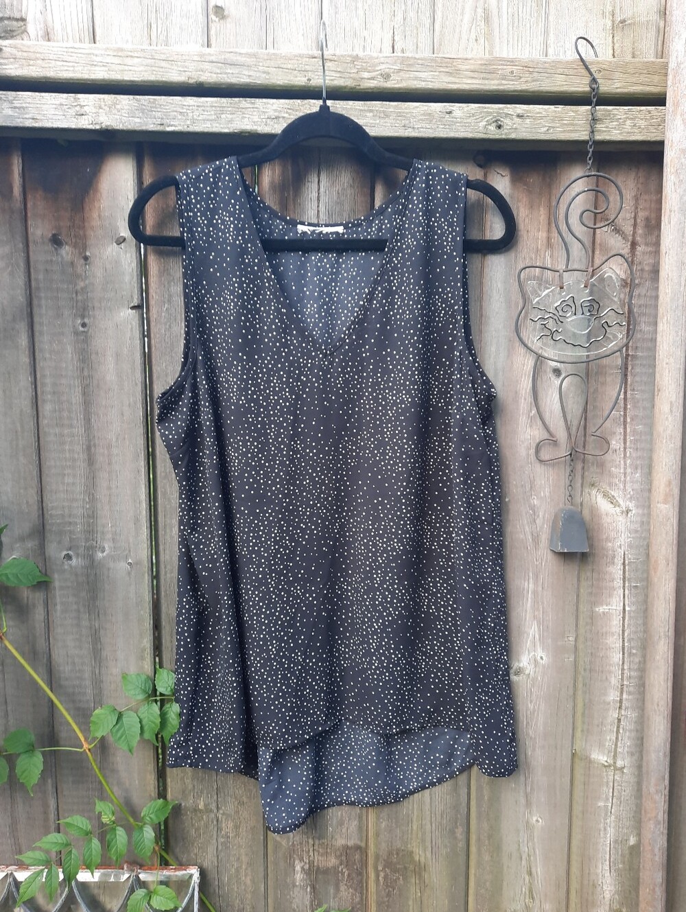 Black with White Speckles, Sleeveless Blouse, Light Flowy, V-Neck, High/Low